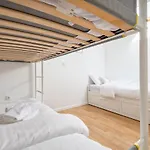 Familia Apartament *