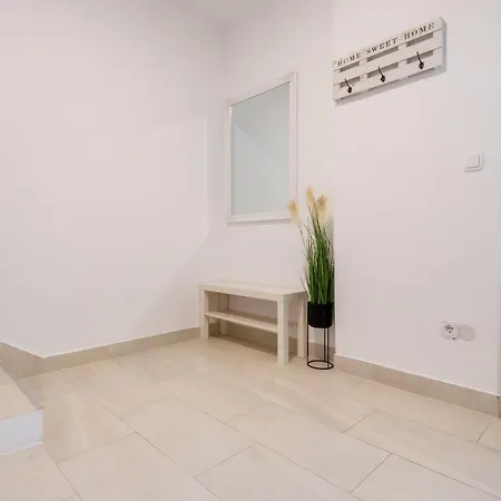 Familia Apartment